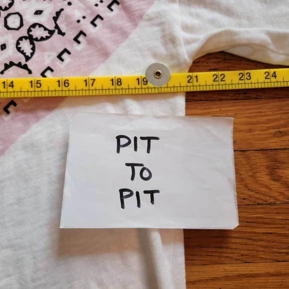 BURBERRY Yellow Pink Bandana Tee - Picture 7 of 9